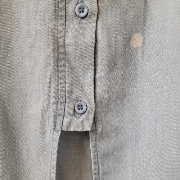 Anthropologie Cloth & Stone Polka Dot Chambray Button Back Tank Top Size Medium - Picture 6 of 7